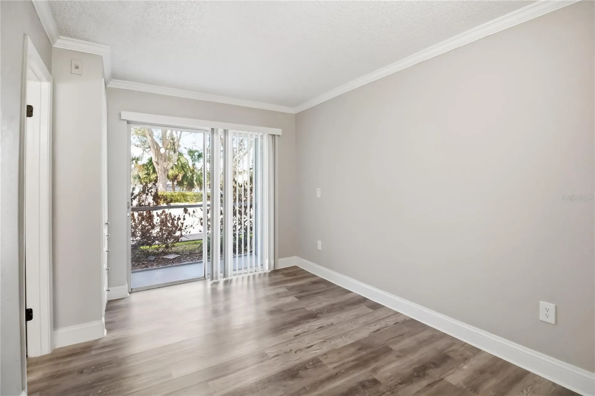 127 Oyster Bay Circle Altamonte Springs FL 32701