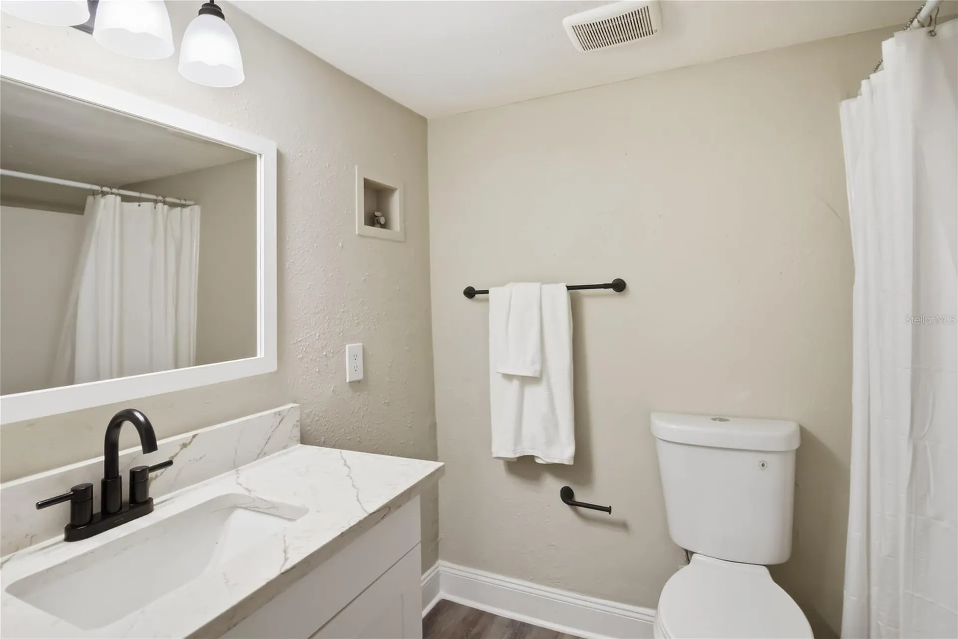 127 Oyster Bay Circle Altamonte Springs FL 32701