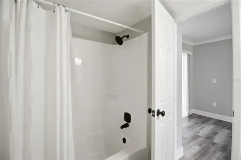 127 Oyster Bay Circle Altamonte Springs FL 32701