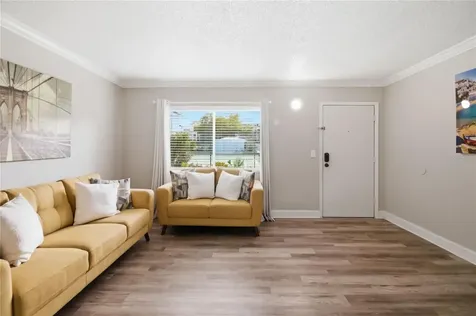 127 Oyster Bay Circle Altamonte Springs FL 32701