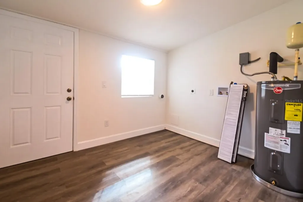 426 S Disston Avenue Tarpon Springs FL 34689