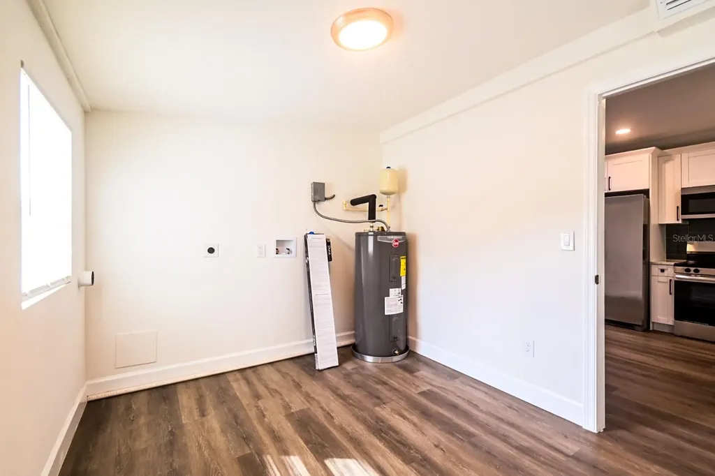 426 S Disston Avenue Tarpon Springs FL 34689