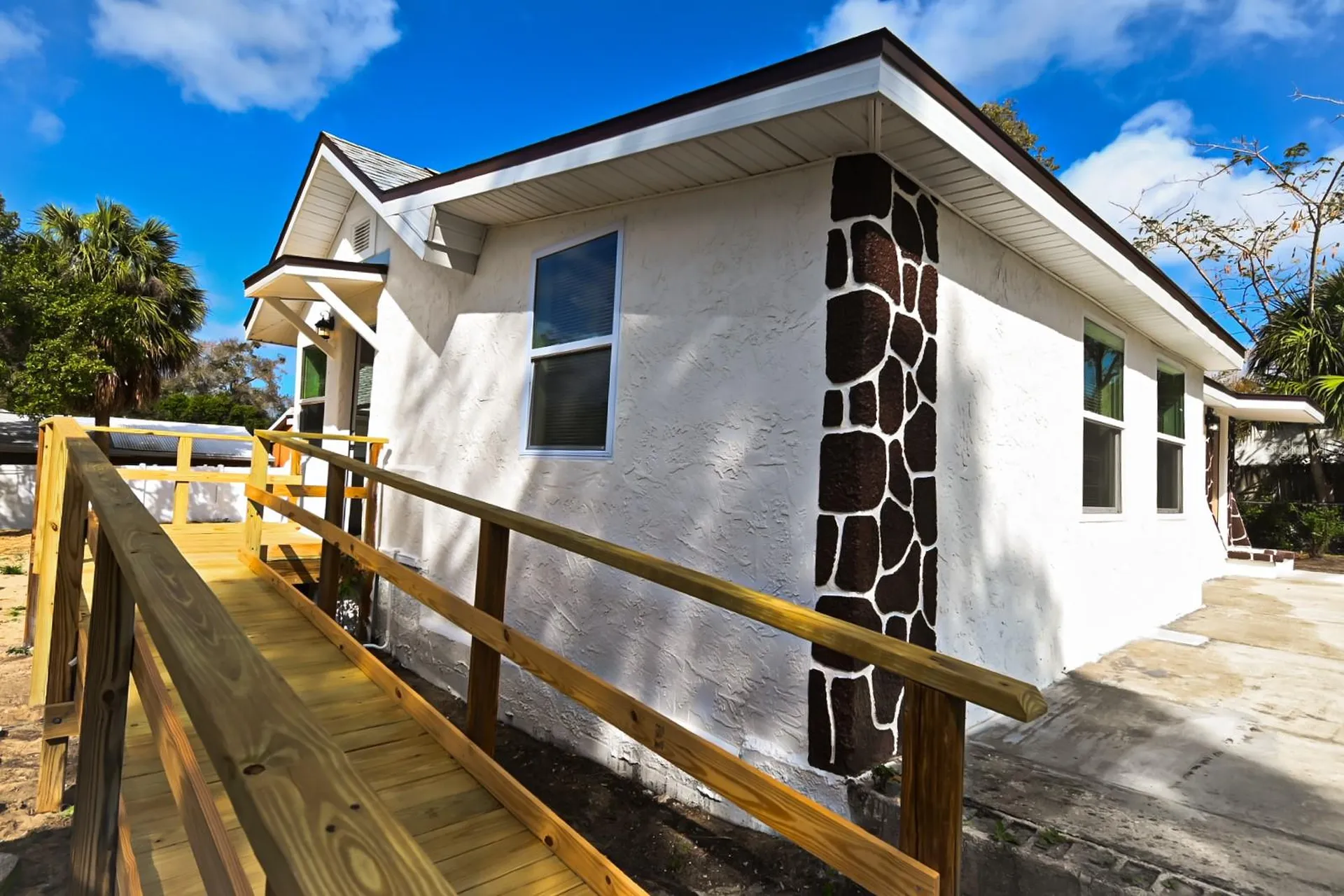 426 S Disston Avenue Tarpon Springs FL 34689