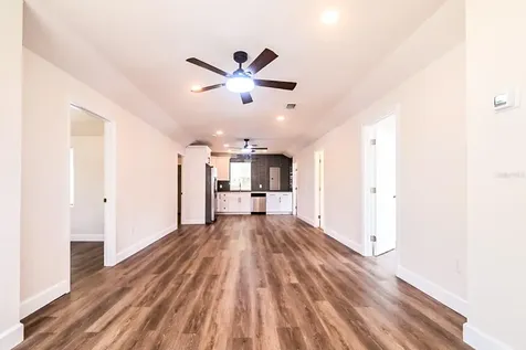 426 S Disston Avenue Tarpon Springs FL 34689