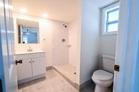 426 S Disston Avenue Tarpon Springs FL 34689
