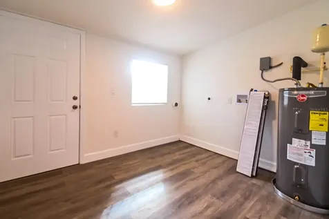 426 S Disston Avenue Tarpon Springs FL 34689