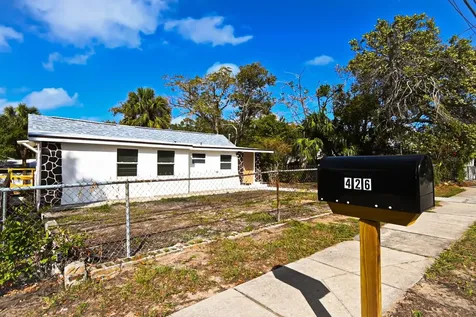 426 S Disston Avenue Tarpon Springs FL 34689