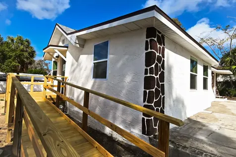 426 S Disston Avenue Tarpon Springs FL 34689