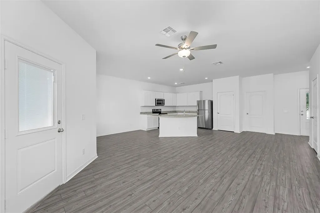 556 Bay Leaf Drive Poinciana FL 34759