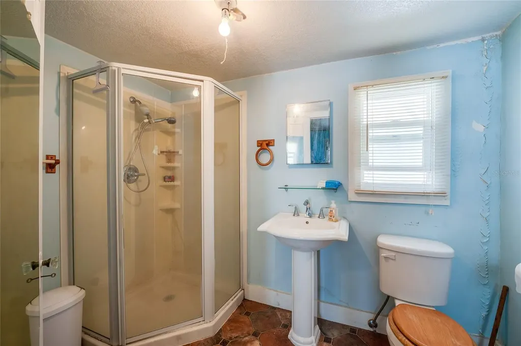 715 Neal Street New Smyrna Beach FL 32168