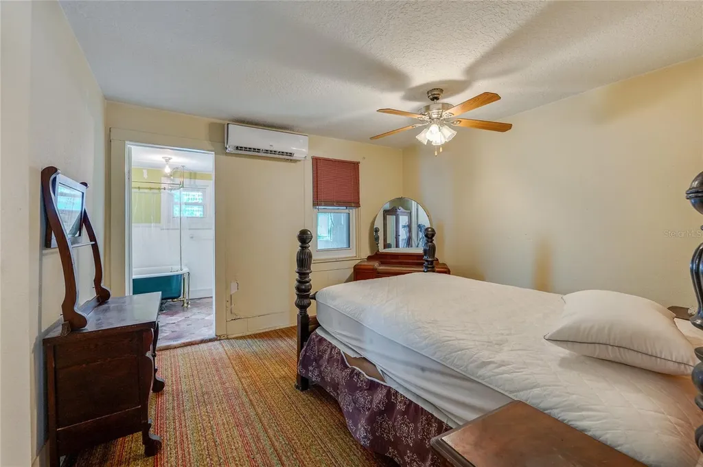 715 Neal Street New Smyrna Beach FL 32168