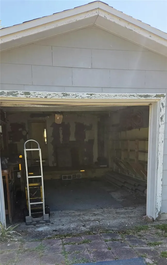 715 Neal Street New Smyrna Beach FL 32168