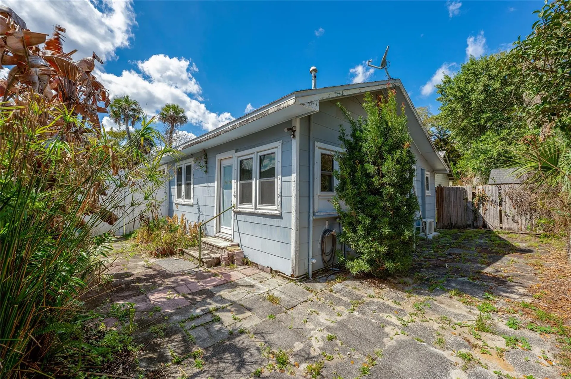 715 Neal Street New Smyrna Beach FL 32168