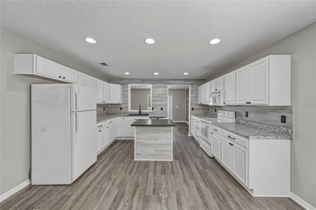 13416 Kent Bradley Street Dade City FL 33525