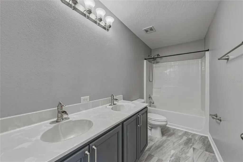 13416 Kent Bradley Street Dade City FL 33525