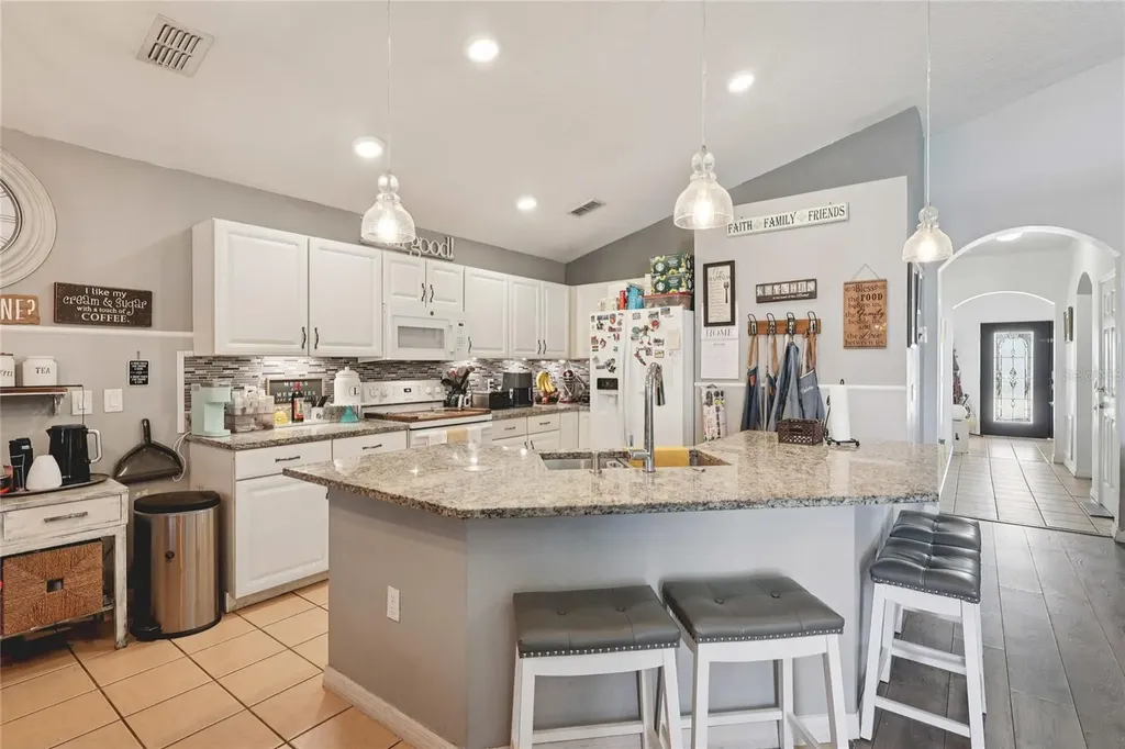 4774 Cumbrian Lakes Drive Kissimmee FL 34746