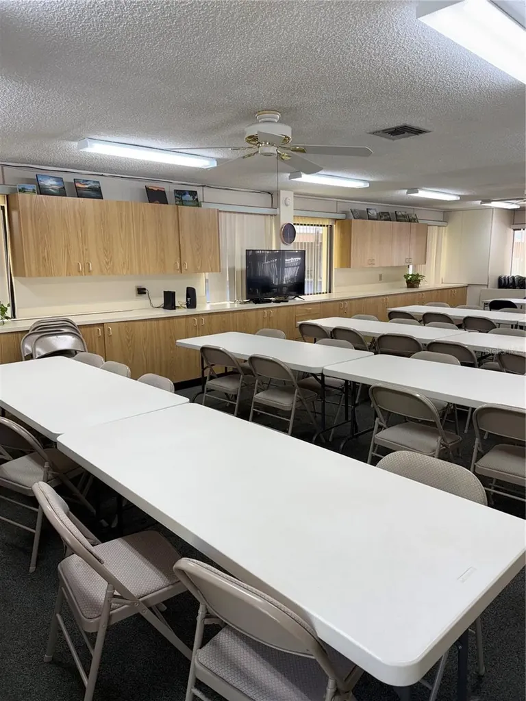9433 Harbor Greens Way Seminole FL 33776