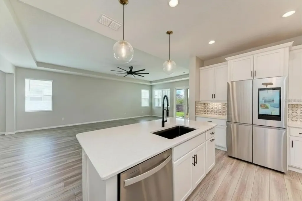 3519 74th Avenue Circle E Sarasota FL 34243