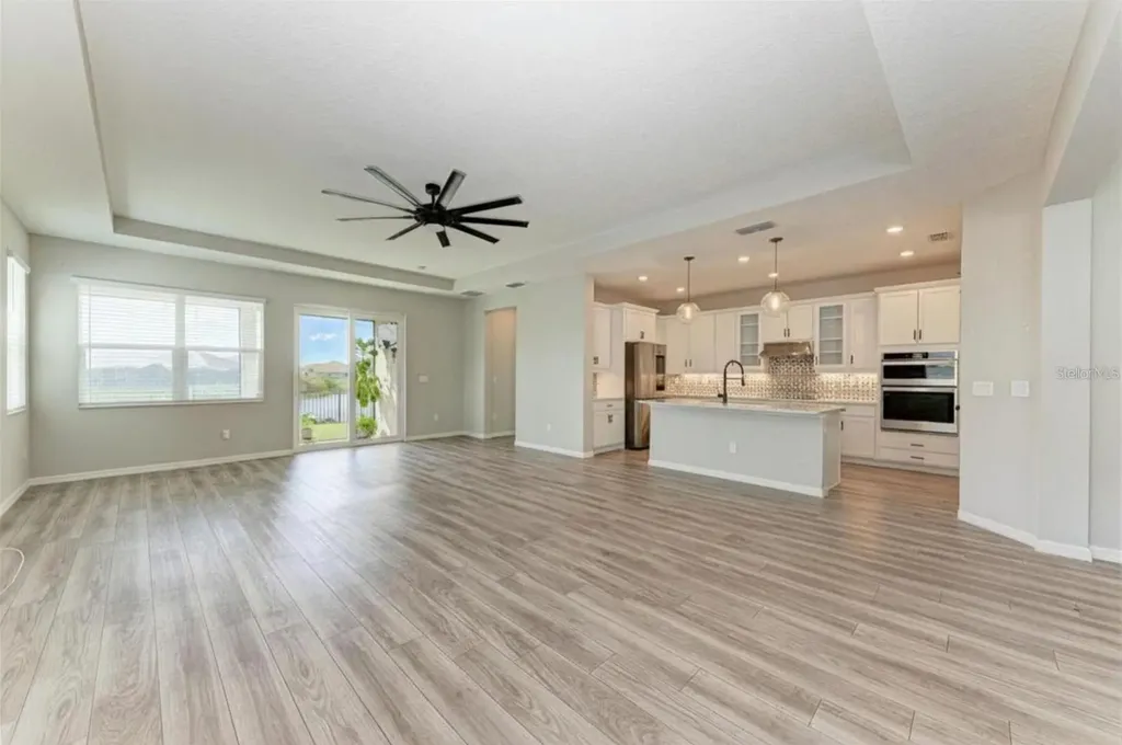 3519 74th Avenue Circle E Sarasota FL 34243