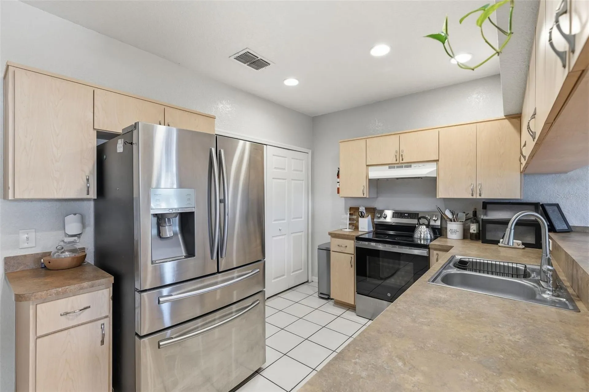 5940 & 5934 Meadowlane Street New Port Richey FL 34652