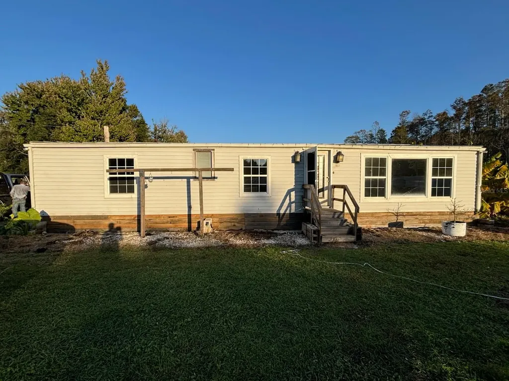 206 Country World Drive E Davenport FL 33897