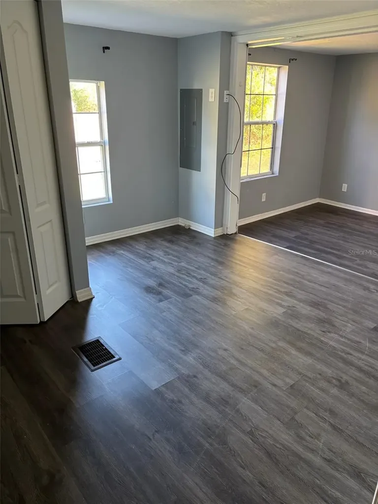 206 Country World Drive E Davenport FL 33897