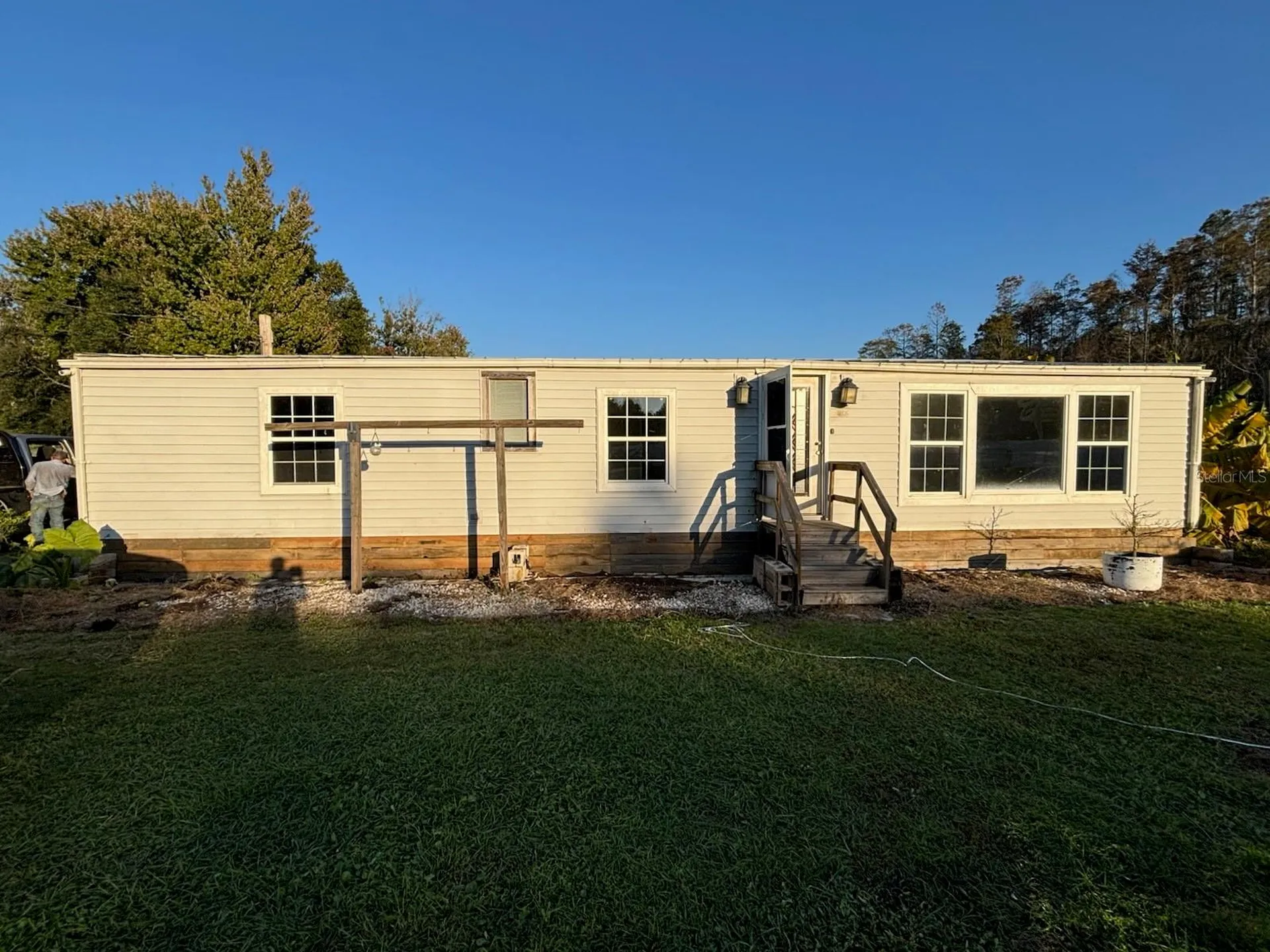 206 Country World Drive E Davenport FL 33897