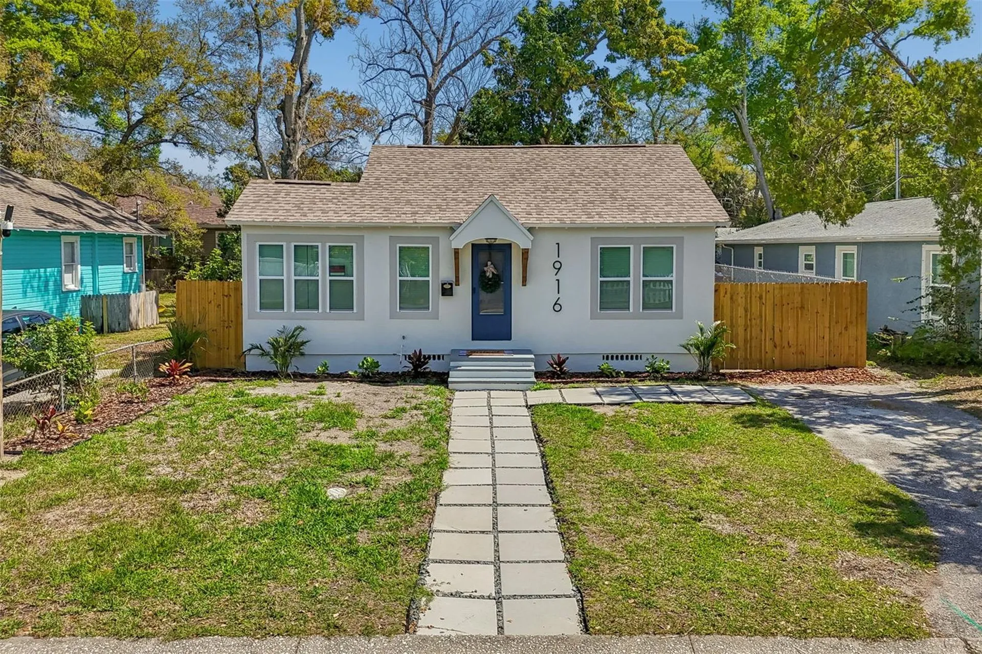 1916 35th Street S St Petersburg FL 33711