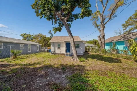 1916 35th Street S St Petersburg FL 33711