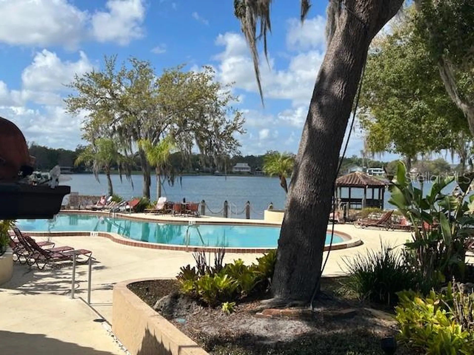 1308 Lake Willisara Circle Orlando FL 32806