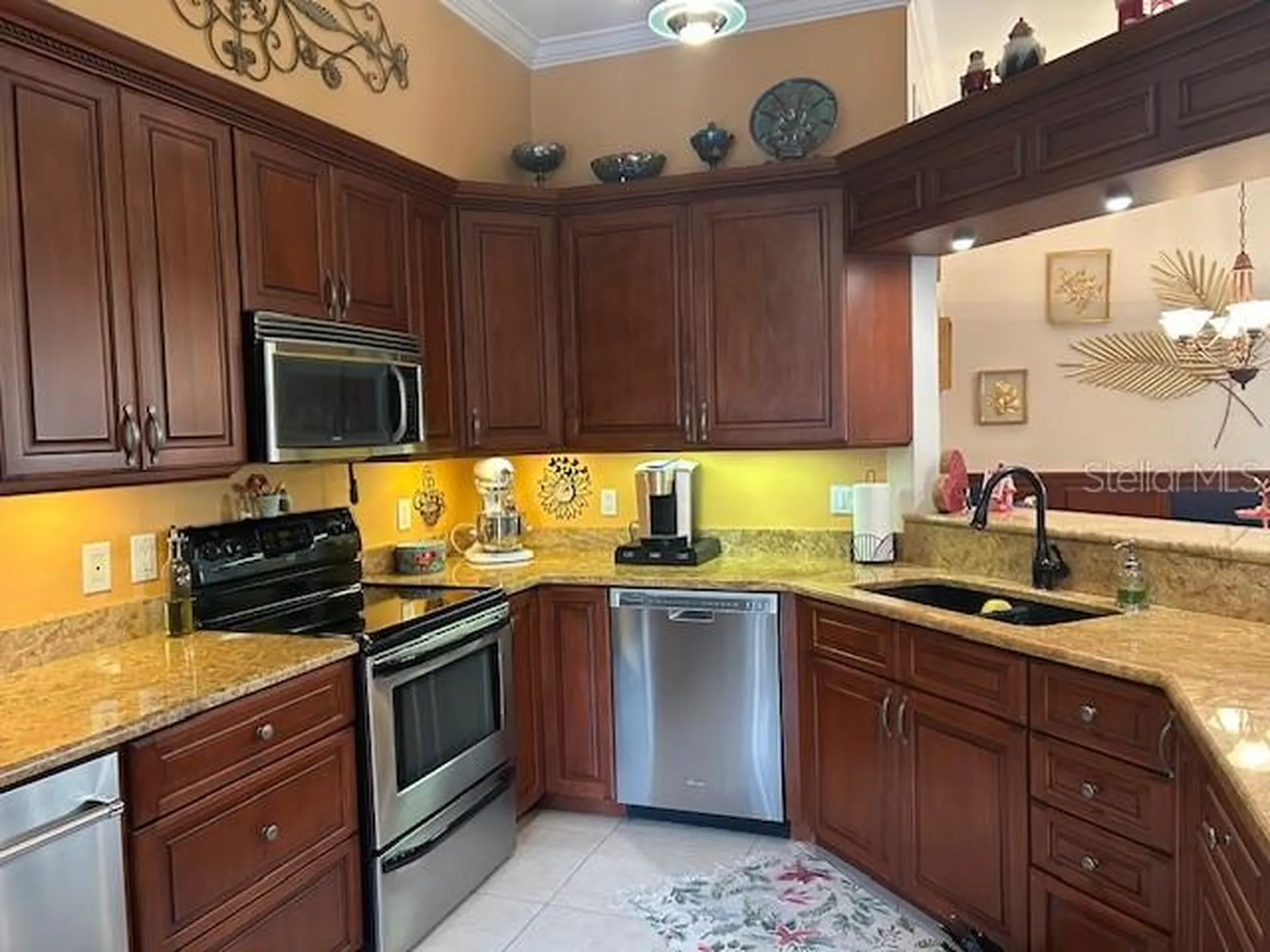 1308 Lake Willisara Circle Orlando FL 32806