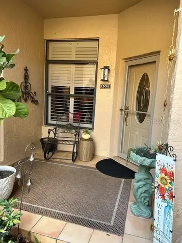 1308 Lake Willisara Circle Orlando FL 32806