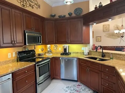 1308 Lake Willisara Circle Orlando FL 32806