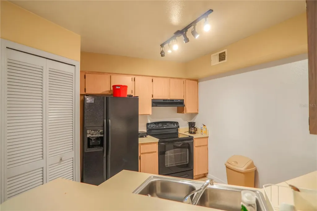 4605 Gate Place Orlando FL 32811