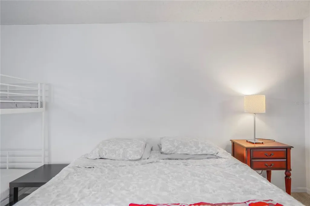 4605 Gate Place Orlando FL 32811