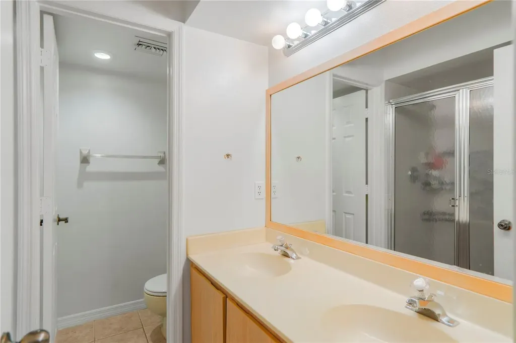 4605 Gate Place Orlando FL 32811