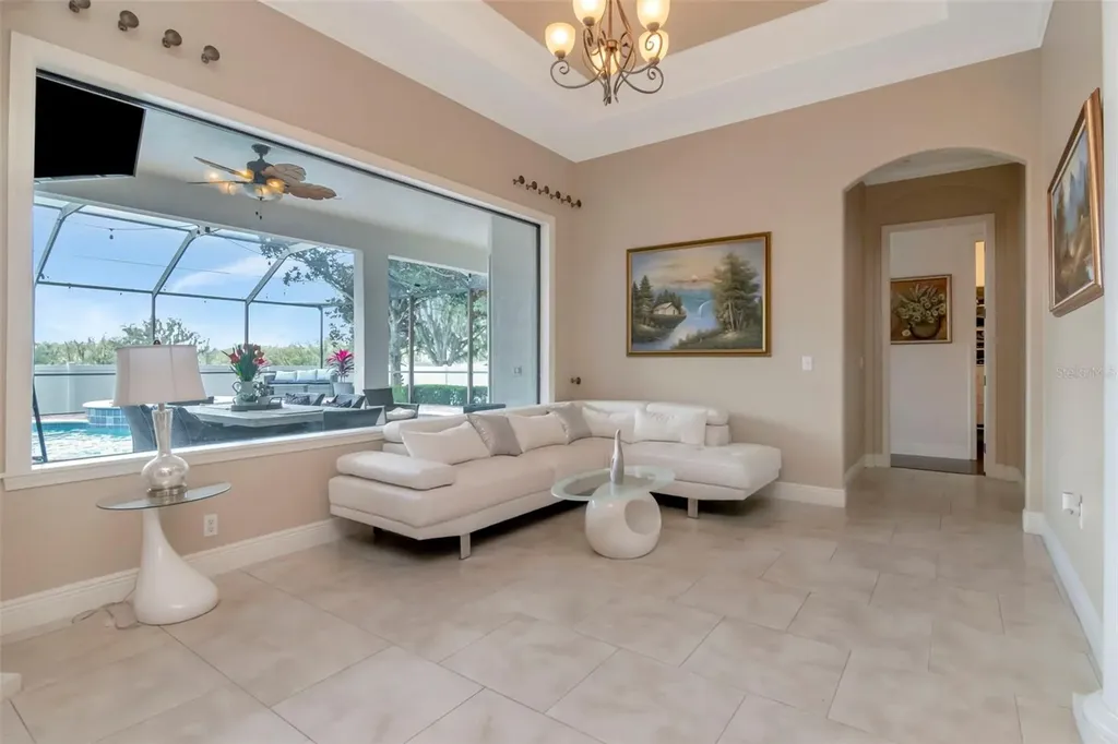 1022 Emerald Creek Drive Valrico FL 33596