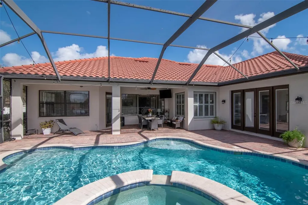 1022 Emerald Creek Drive Valrico FL 33596