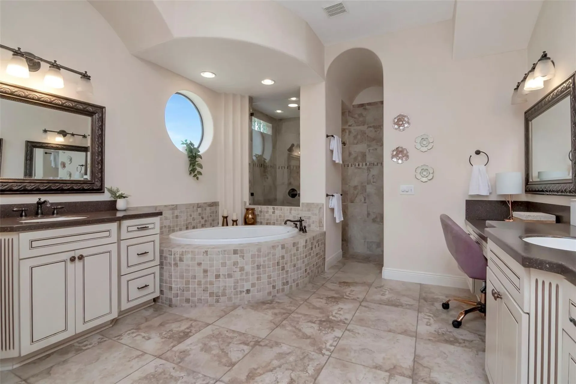 1022 Emerald Creek Drive Valrico FL 33596