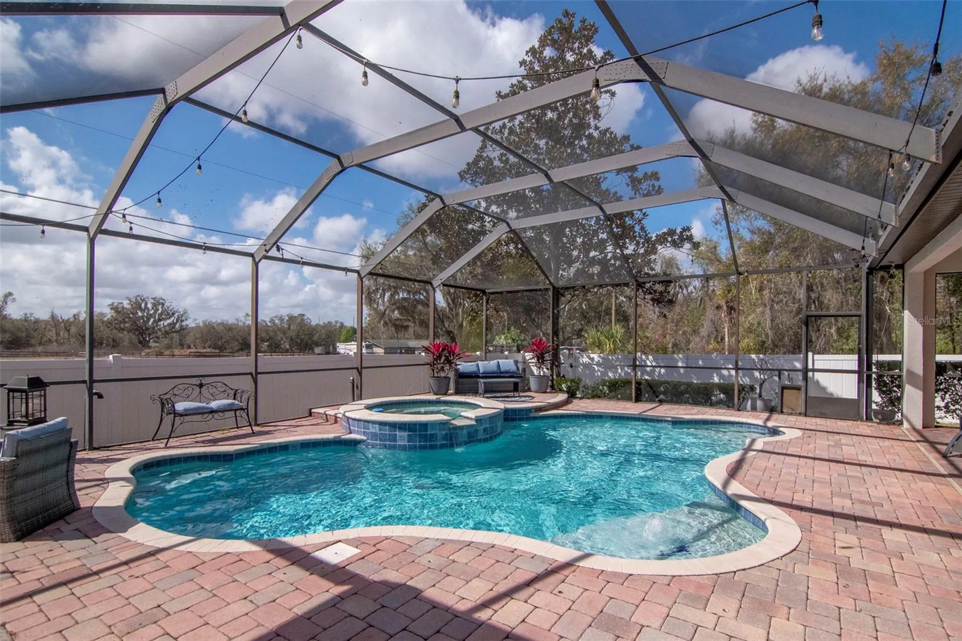 1022 Emerald Creek Drive Valrico FL 33596