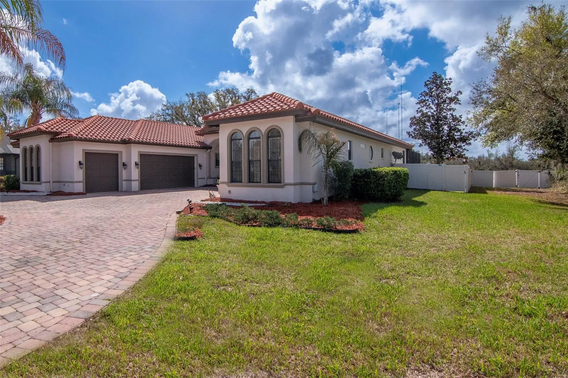 1022 Emerald Creek Drive Valrico FL 33596