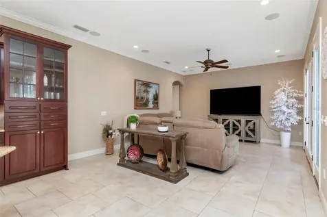 1022 Emerald Creek Drive Valrico FL 33596