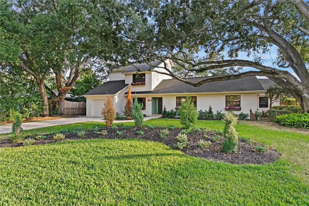 4504 W Lamb (a) Avenue Tampa FL 33629