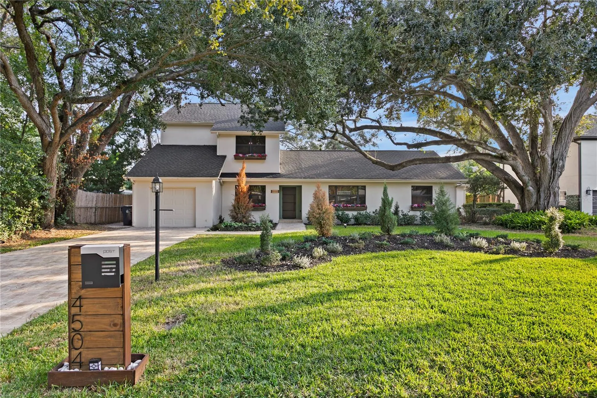 4504 W Lamb (a) Avenue Tampa FL 33629