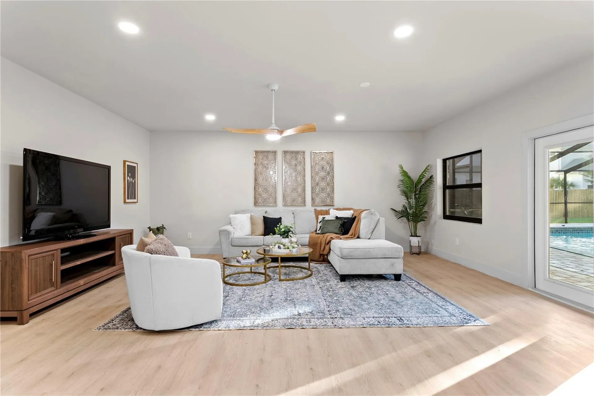 4504 W Lamb (a) Avenue Tampa FL 33629