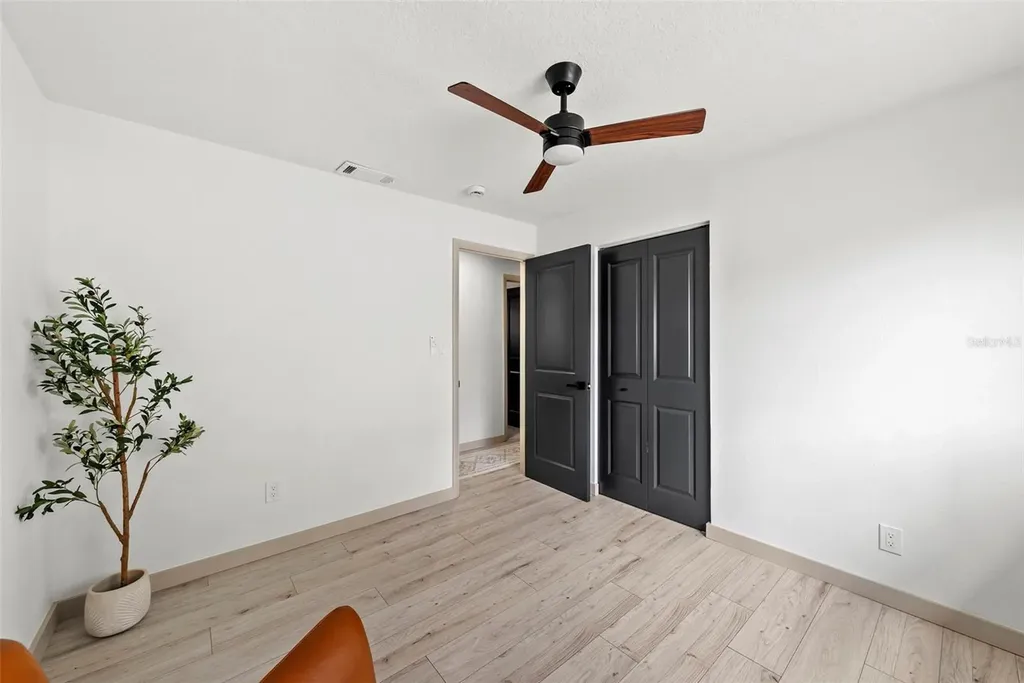 7331 36th Avenue N St Petersburg FL 33710