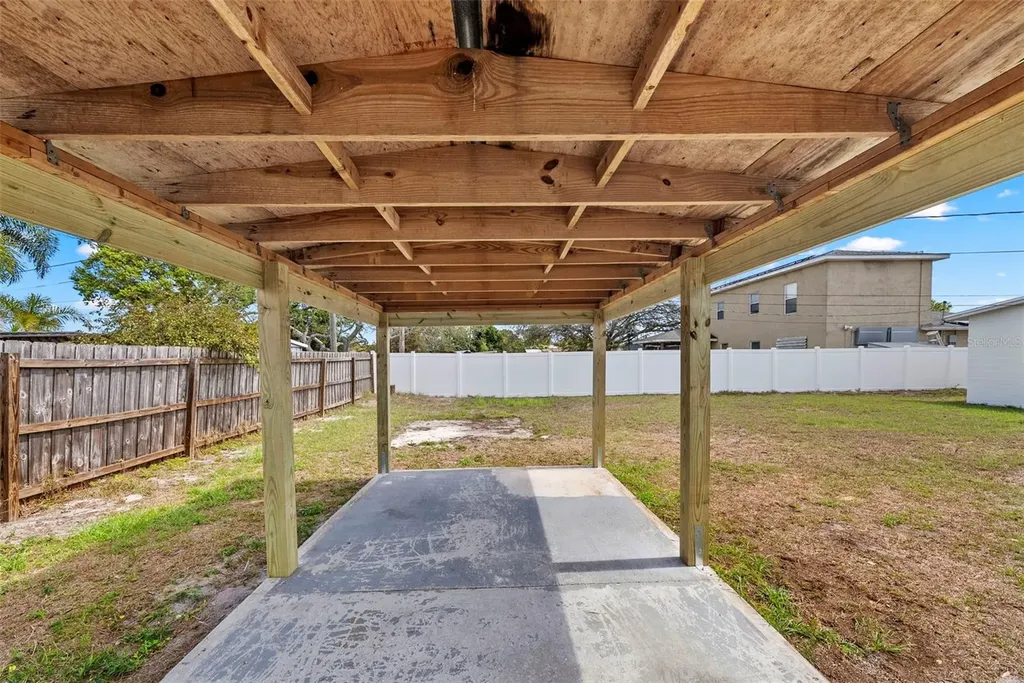 7331 36th Avenue N St Petersburg FL 33710