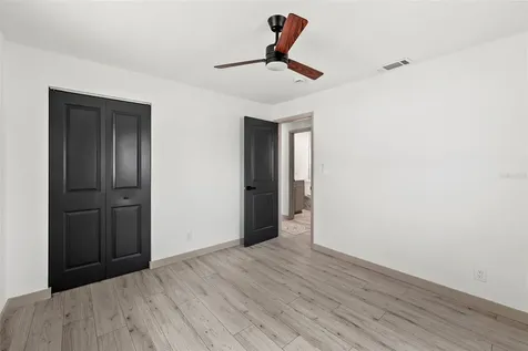 7331 36th Avenue N St Petersburg FL 33710