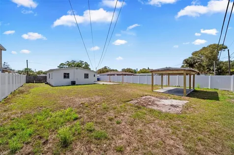 7331 36th Avenue N St Petersburg FL 33710
