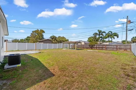 7331 36th Avenue N St Petersburg FL 33710
